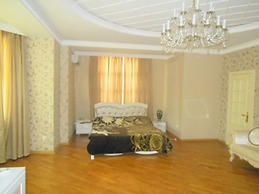 Great Triplex Villa