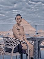 Happy days pyramids inn