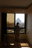 Happy days pyramids inn