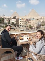Happy days pyramids inn