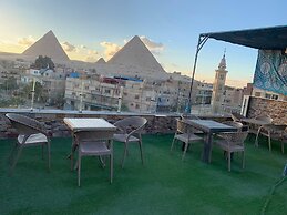 Happy days pyramids inn