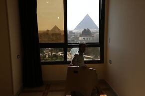 Happy days pyramids inn