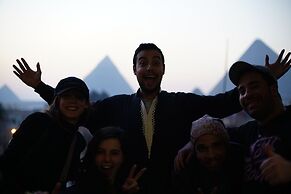 Happy days pyramids inn