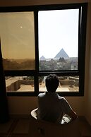 Happy days pyramids inn