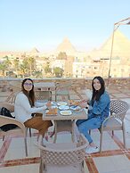 Happy days pyramids inn