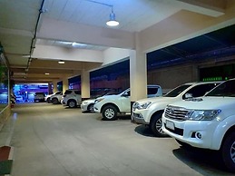 Submukdaphoomplace Hotel