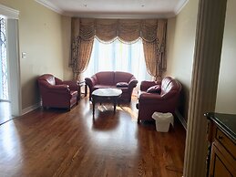 Luxury cozy 9 bedrooms vacation home