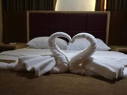 Yacht Hotel Aqaba