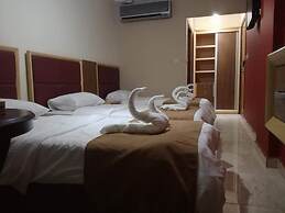 Yacht Hotel Aqaba