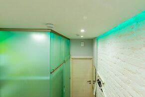 Park Avenue Hotel