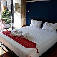 Porterhouse Beach Hotel