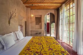 Riad Kbour & Chou