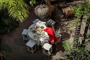 Riad Kbour & Chou