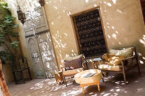 Riad Kbour & Chou