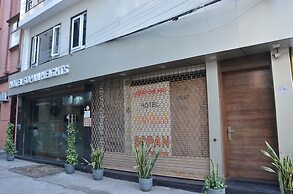 Hotel Sopan Heights