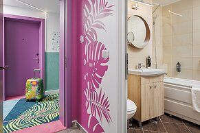 ibis Styles Venus