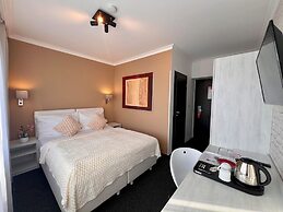 Grand Petit Hotel
