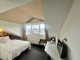Grand Petit Hotel