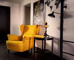 Grand Petit Hotel
