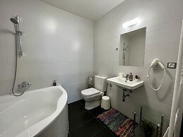 Grand Petit Hotel