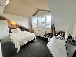 Grand Petit Hotel