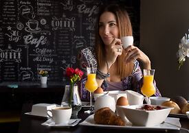 Grand Petit Hotel