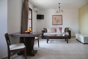 Yalis Hotel