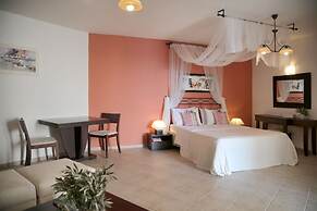 Yalis Hotel