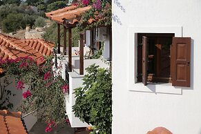 Yalis Hotel