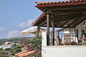 Yalis Hotel
