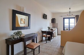 Yalis Hotel