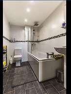 Mossie Apartment