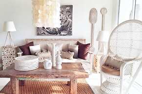 Pineapple Lazy Beach Villa