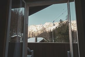 The Larix -Ski in, Ski out