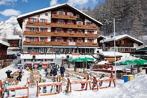 The Larix -Ski in, Ski out