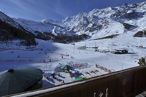 The Larix -Ski in, Ski out