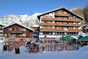 The Larix -Ski in, Ski out