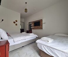 Sunset Boutique Hotel & Apartments