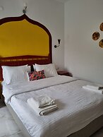 Sunset Boutique Hotel & Apartments