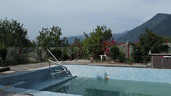 Countryside Himalayan Resort, Manali
