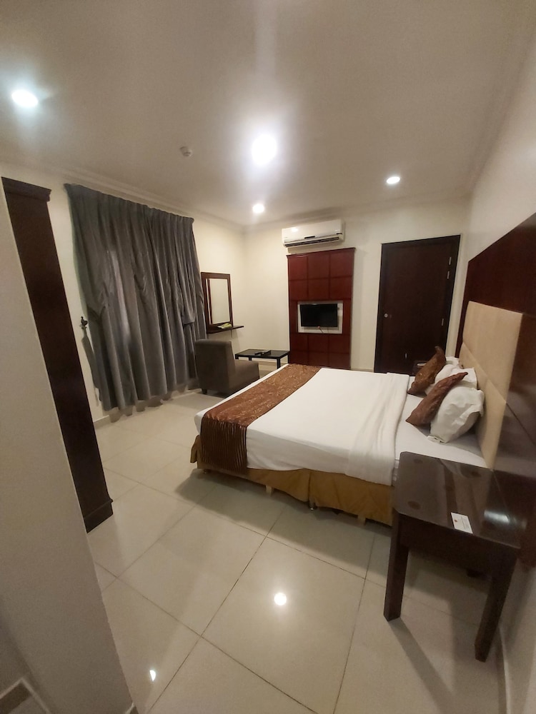 Danar Hotel Apartments 3