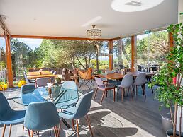 Azen Cool House