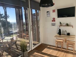 Azen Cool House