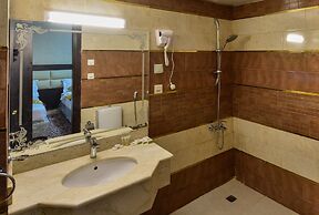 Bader Al Marsa Hotel