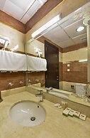 Bader Al Marsa Hotel