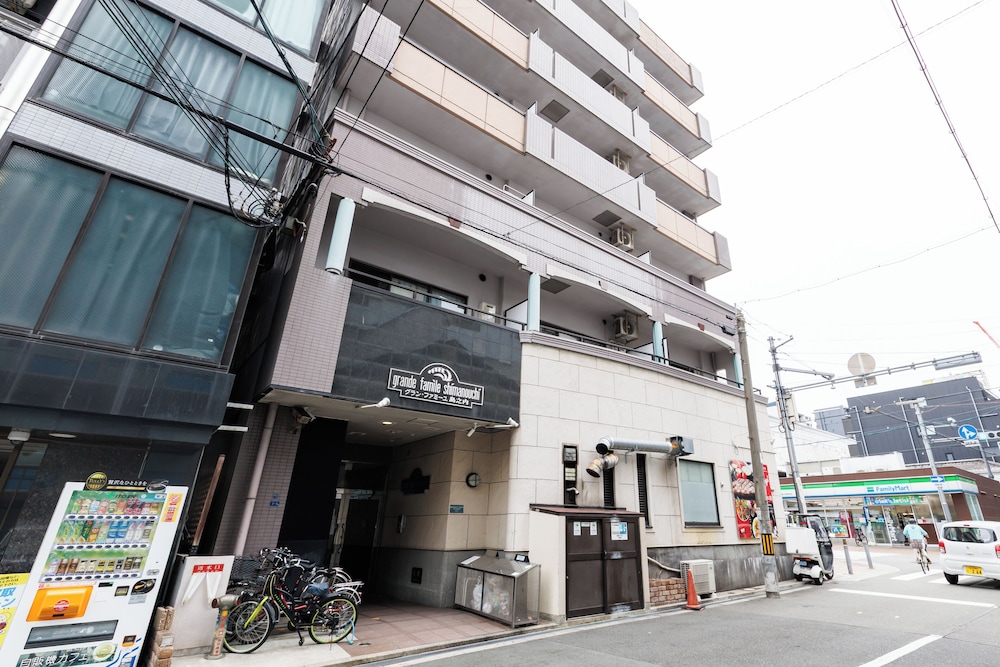 Grande Famille Shimanouchi Dotonbori Condo