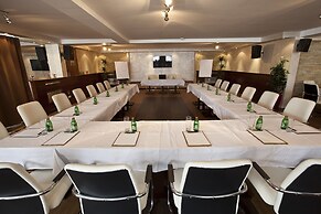 Apart Hotel Zoned
