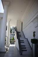 Northdoor Hotel
