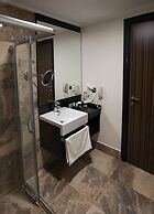 Northdoor Hotel