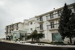 Malucri Resort